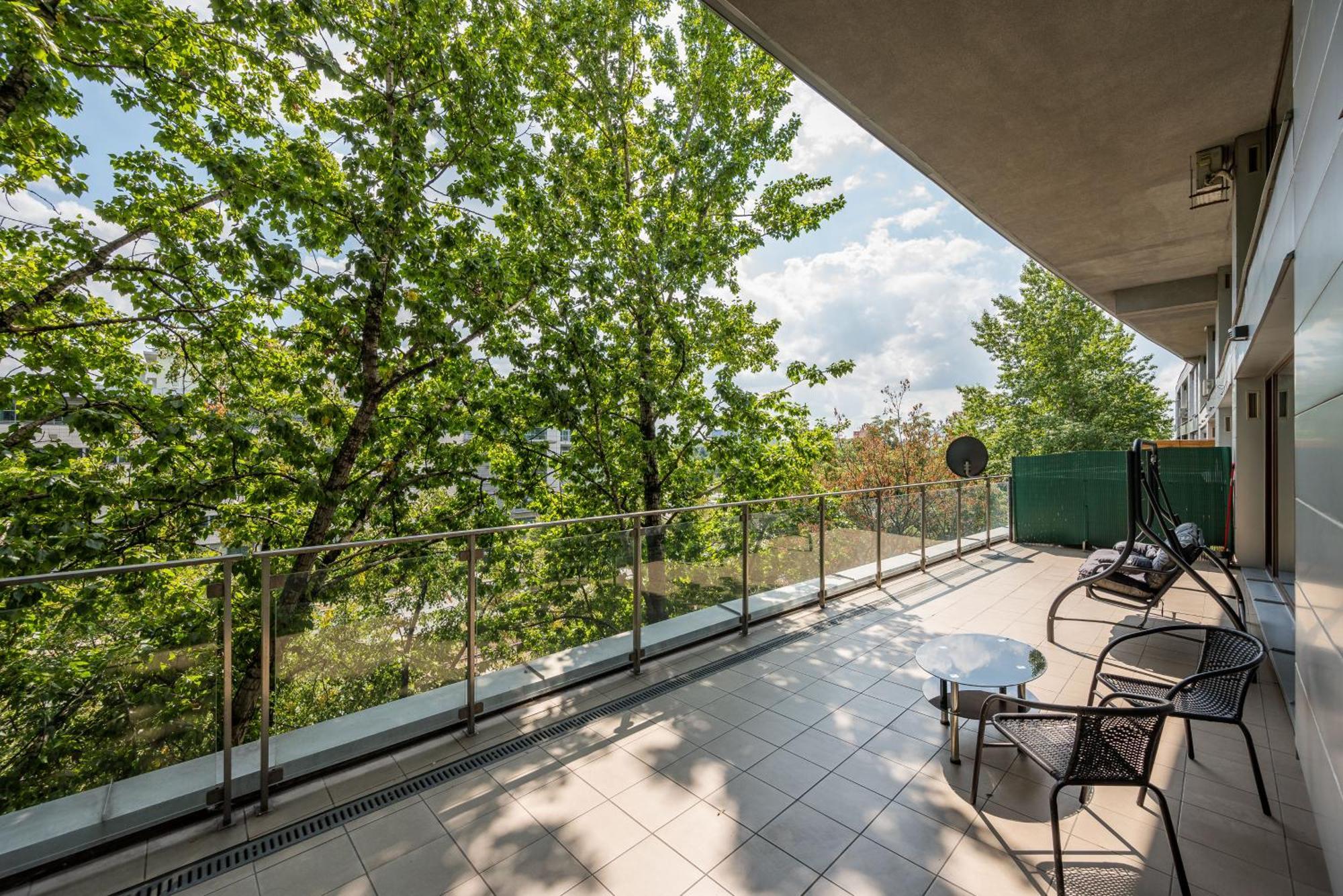 Ochota Deluxe Apartment Warsaw Exterior photo